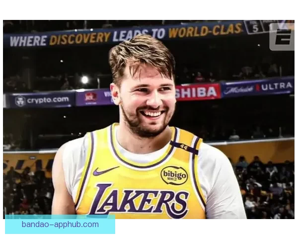 雷迪克称东契奇末节精彩发挥 詹姆斯状态让人自愧不如